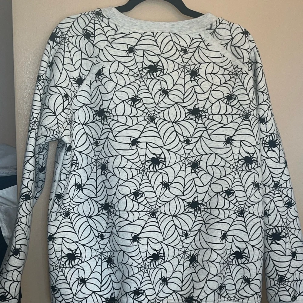 Halloween Spider Web sweatshirt NWOT XL - Picture 2 of 4